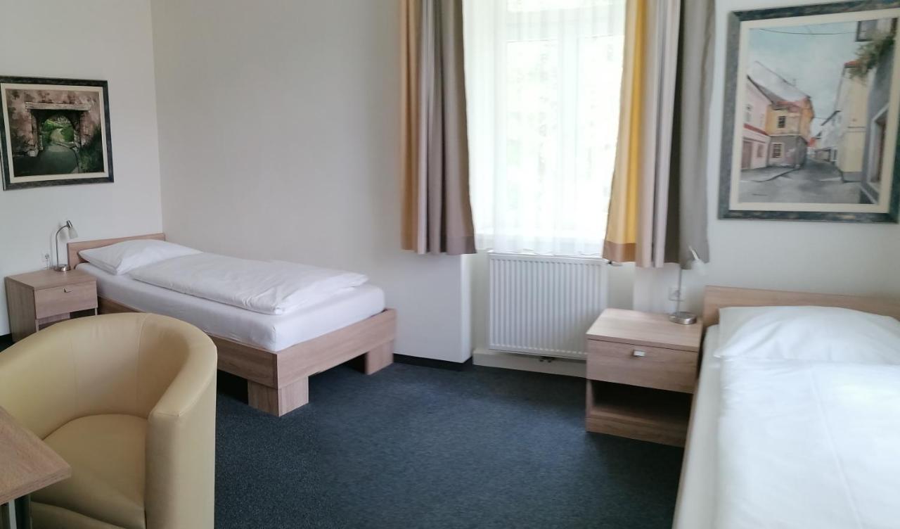 Gaestehaus Karl August Фонсдорф Екстер'єр фото